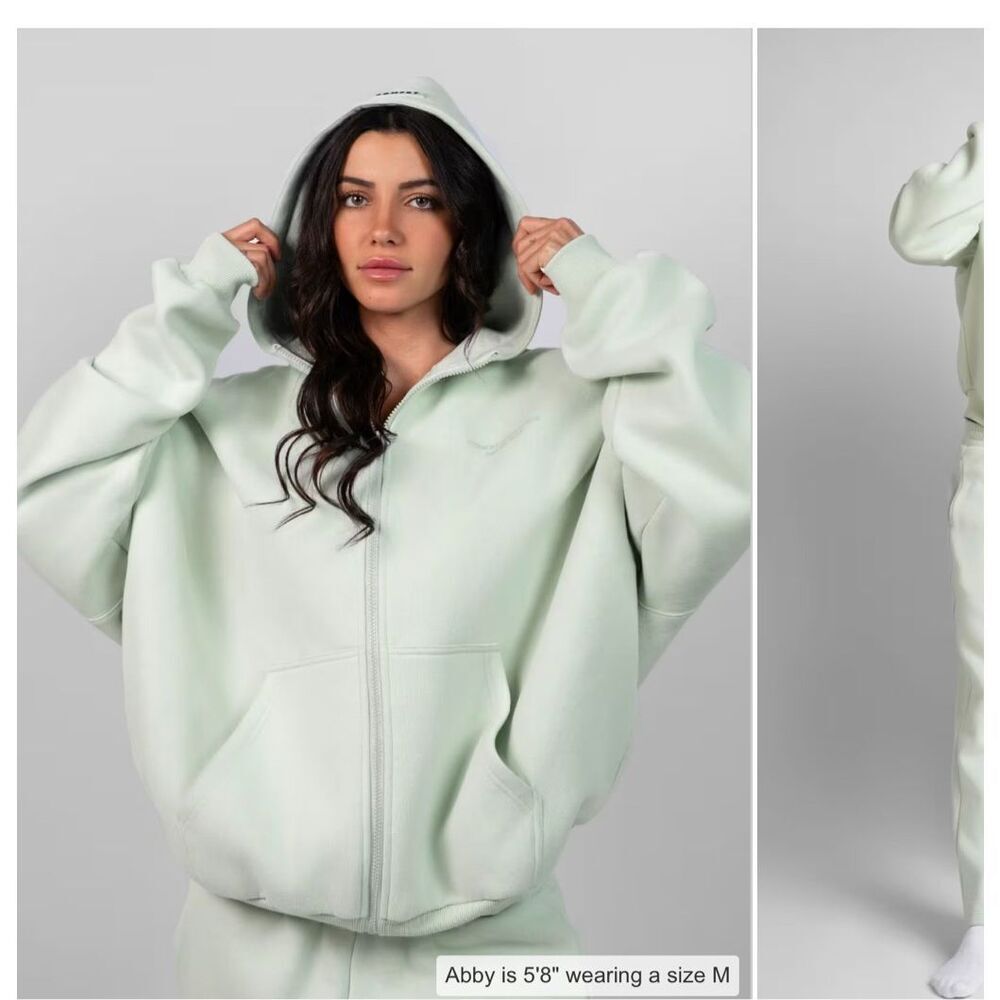 Comfrt zip hoodie mint color